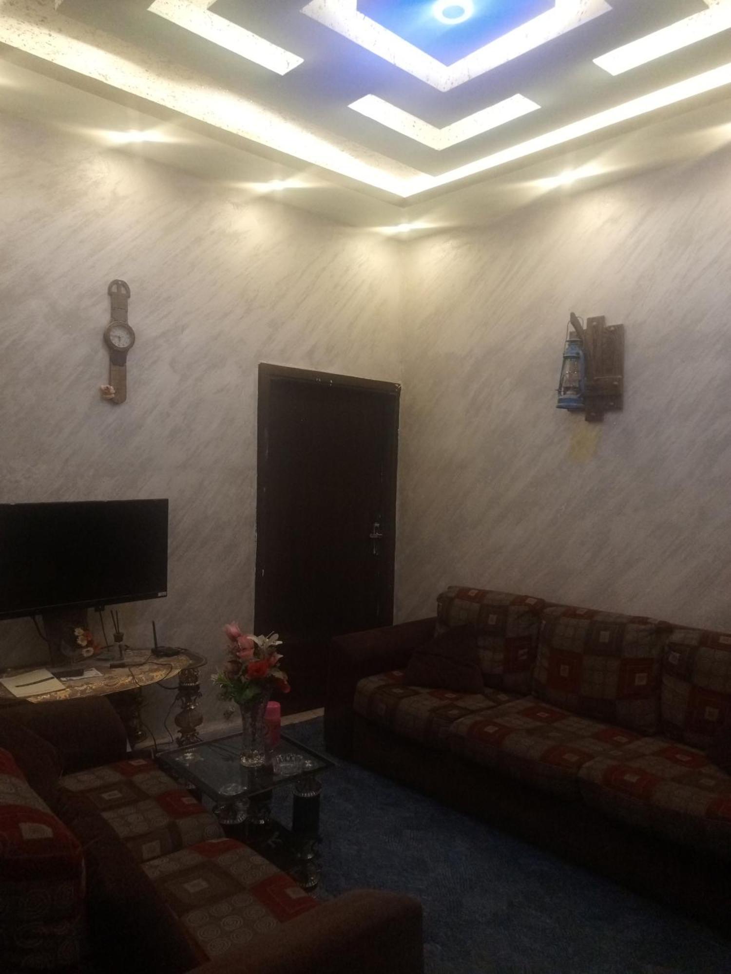 Jarajreh Apartments/ Hotel Karak Quarto foto